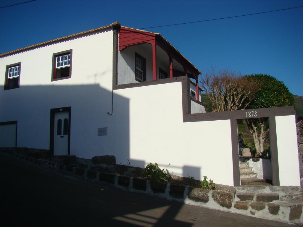 Casa Das Pedras Altas Lajes do Pico Esterno foto